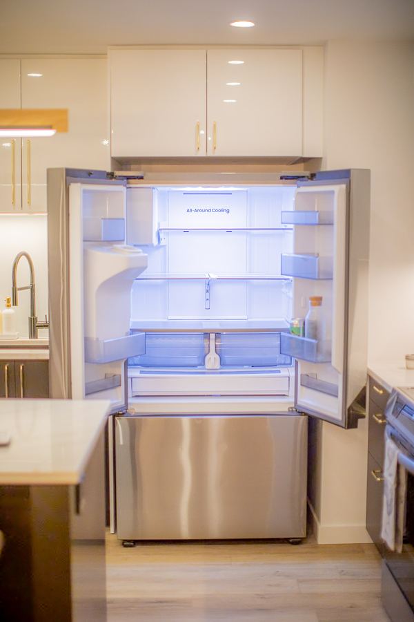 Kitchen refrigerator