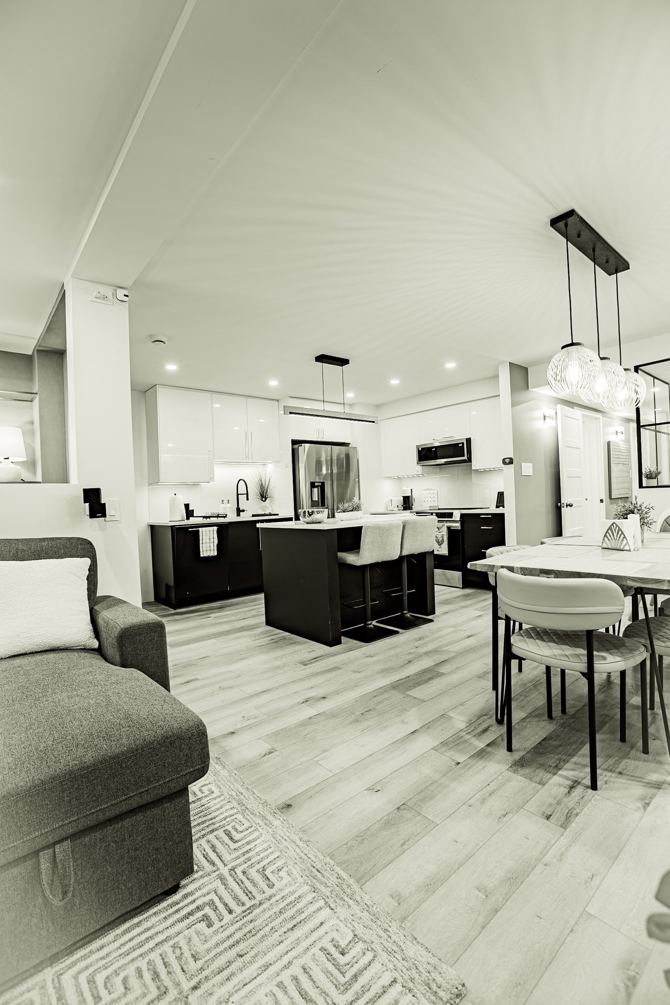 Living and dining area at 1641 Atateken